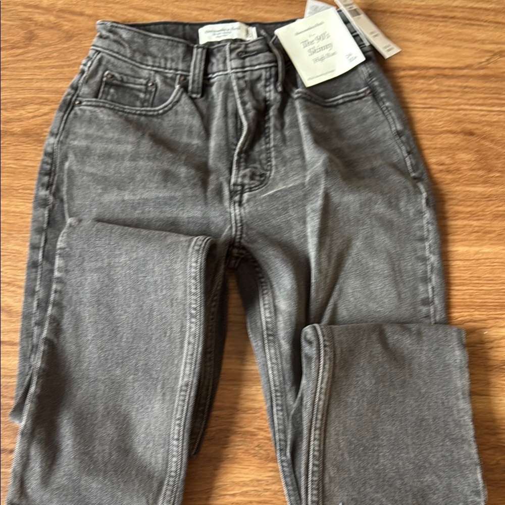Gray High-Waisted Jeans